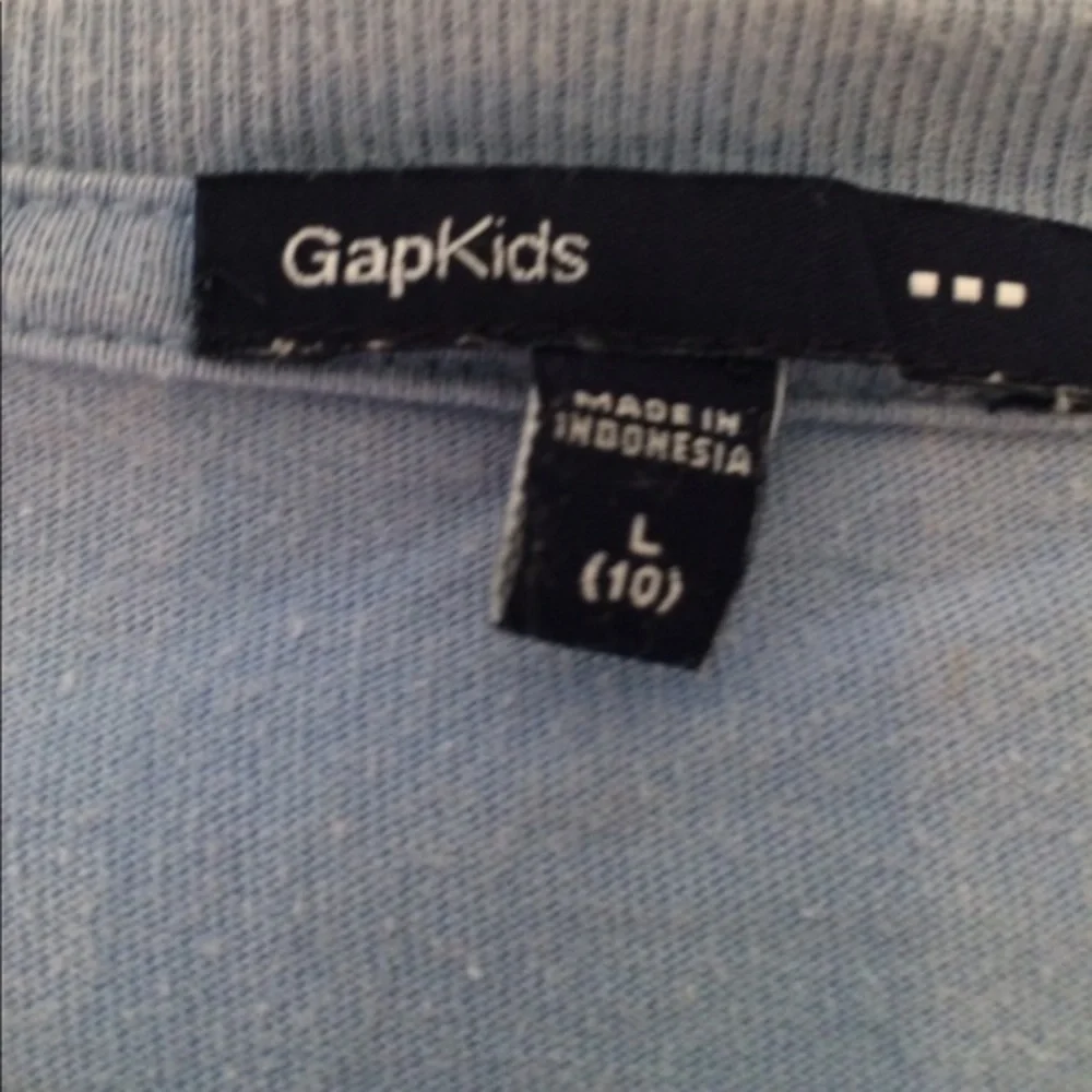 Gap Kids long‎ sleeve t-shirt